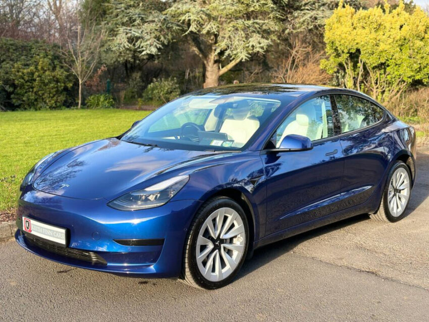 what is the best color for a tesla